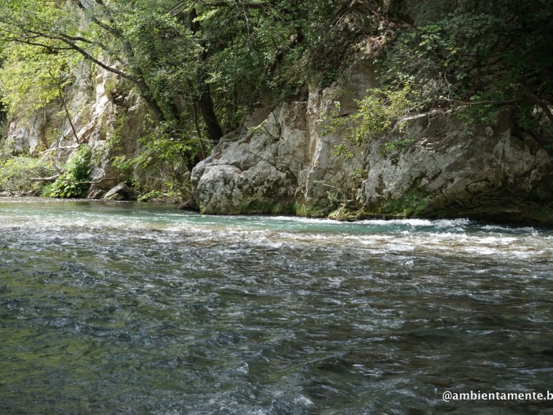 Sulle sponde del&nbsp;Lao