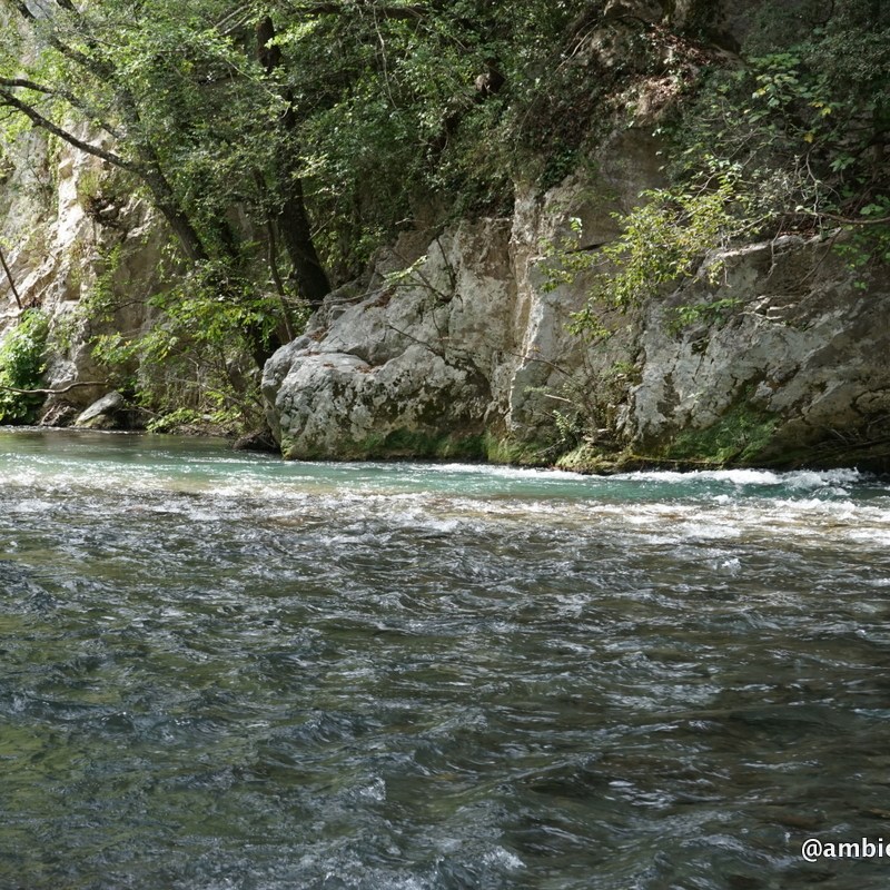 Sulle sponde del&nbsp;Lao
